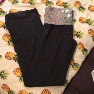 VS Pink bootcut leggings